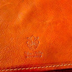 Vera Pelle multipurpose shoulder bag